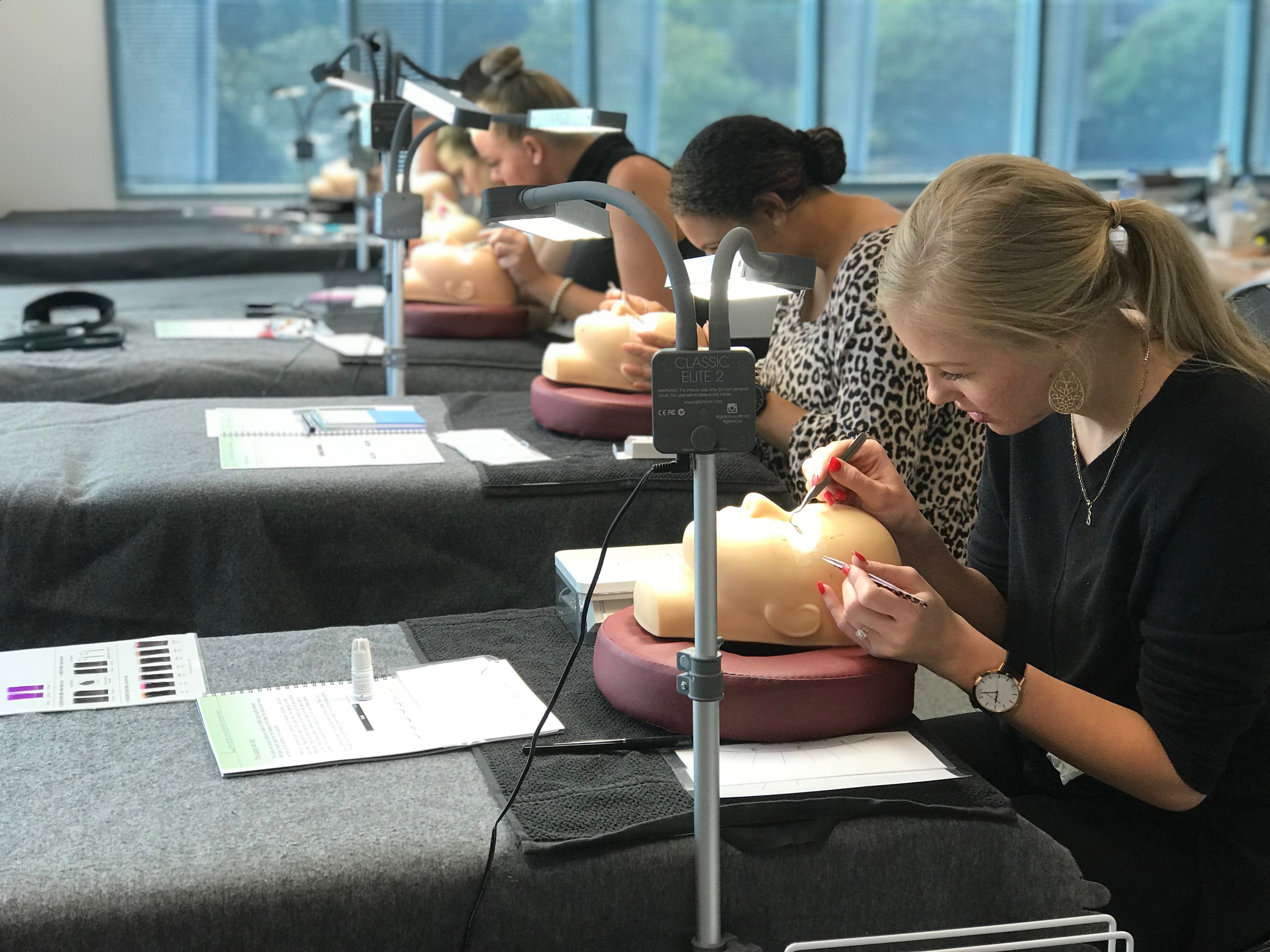 Lashia 2-veckors utbildning. Singel och volym - LashiaMegastore