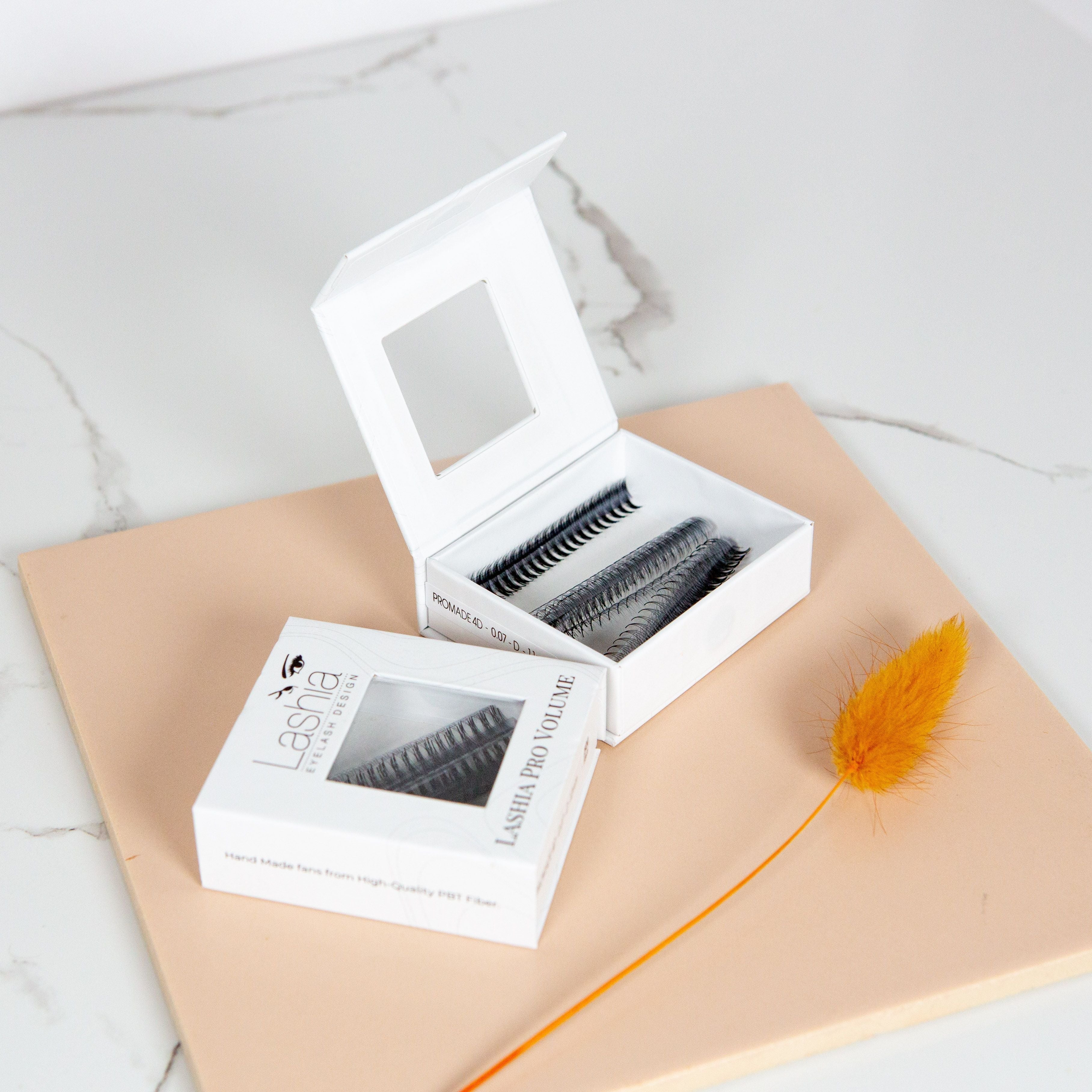 0,05 Lashia Promade 6D. 500st knippen i en ask. - LashiaMegastore/Shop Lashia